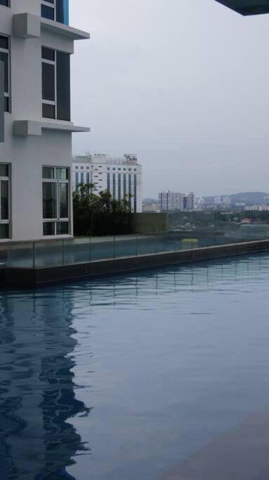 Space At Ksl D'esplanade Residence, With Tv Box 1109 Apartment